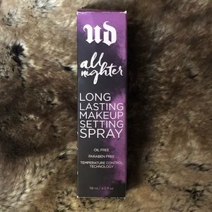 URBAN DECAY ALL NIGHTER SETTING SPRAT